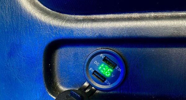 Hiace Commuter 15 Seats (3)